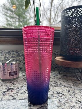 EUC Starbucks Pink to Blue cubed Ombre Tumbler with Green Straw